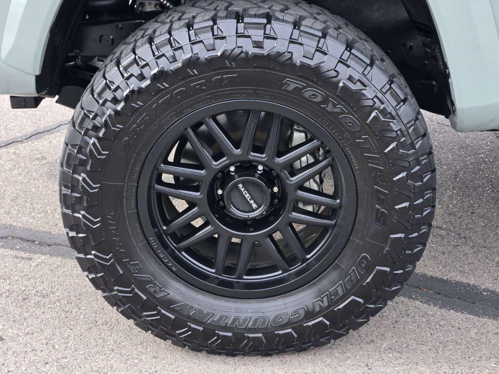 Used 2022 Toyota Tacoma TRD Sport image 10