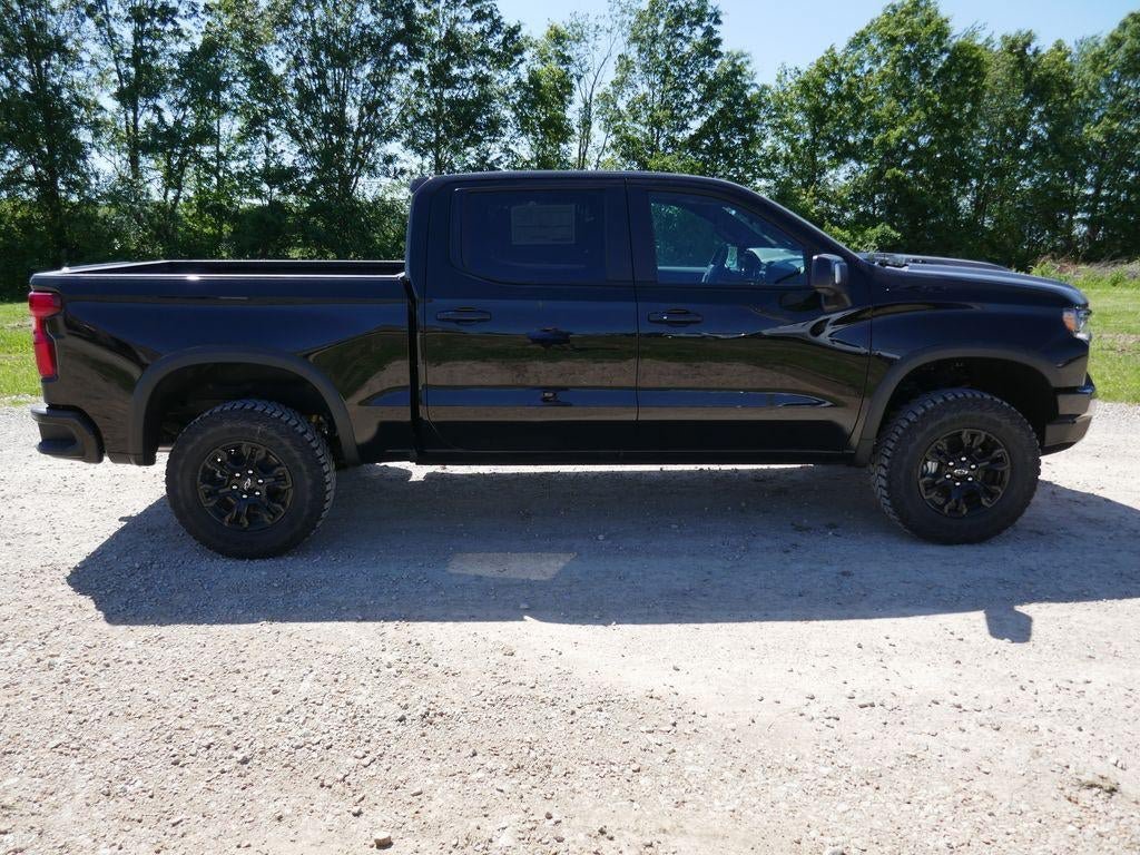 New 2026 Chevrolet Silverado 1500 ZR2 w/ Dark Appearance Package AWD/4WD image 3