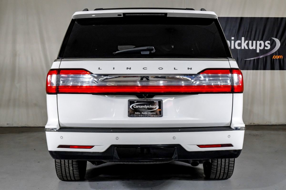 Used 2020 Lincoln Navigator L Reserve w/ Equipment Group 208A Reserve image 9