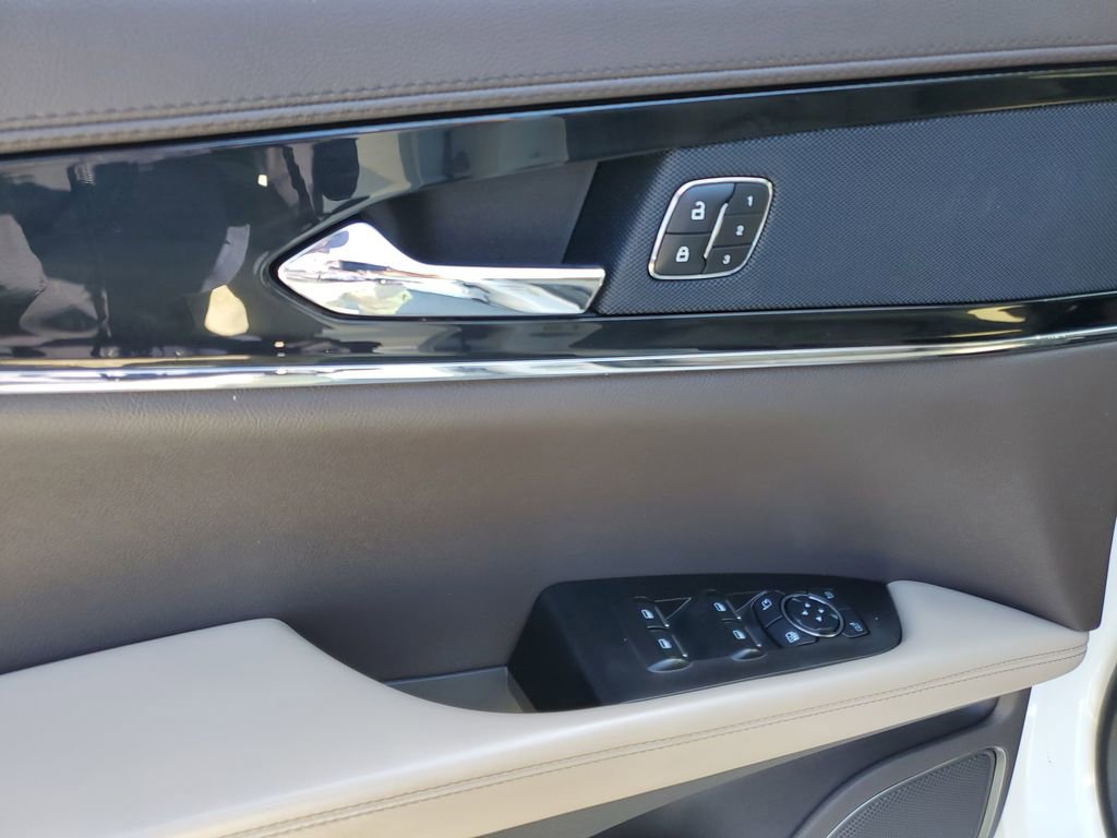 Certified 2023 Lincoln Nautilus Standard w/ Premium Package image 18