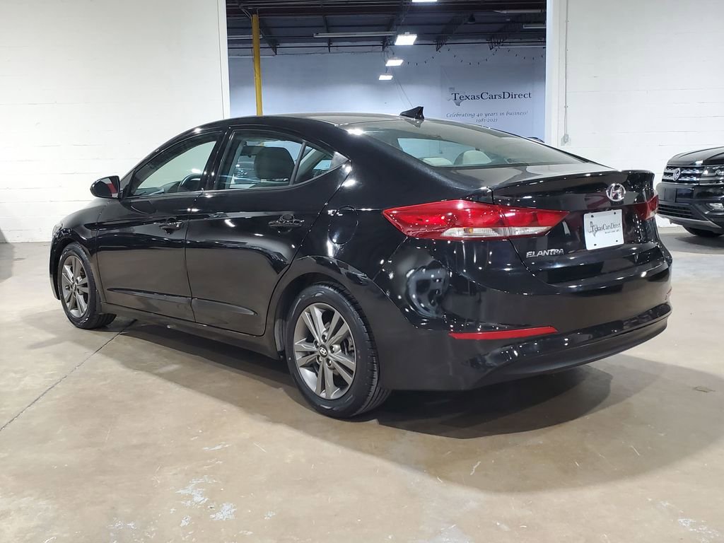 Used 2018 Hyundai Elantra SEL image 11