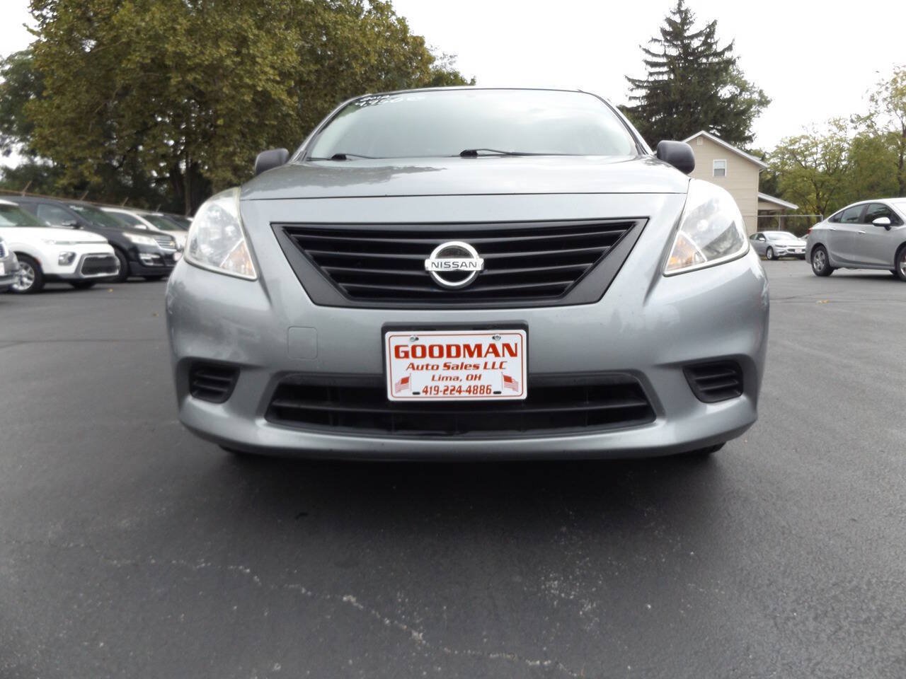 Used 2012 Nissan Versa S w/ Cruise Control Pkg FWD image 3