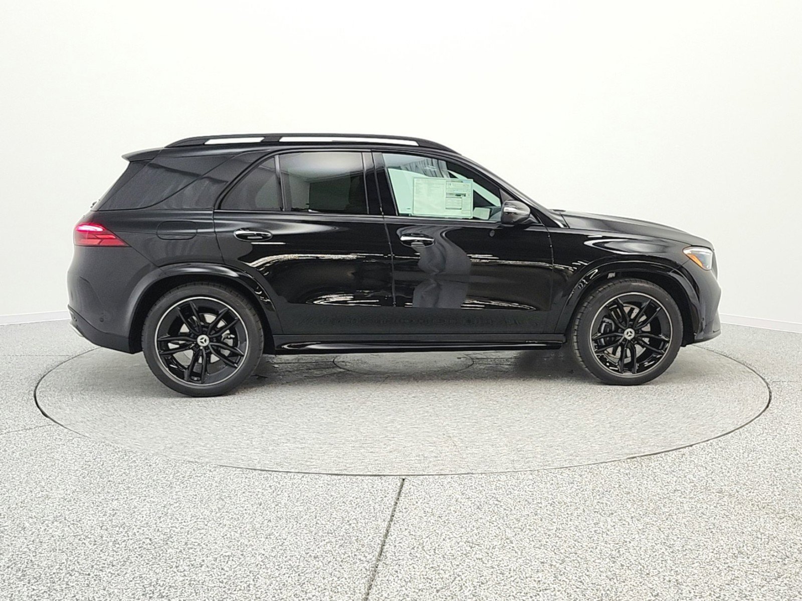 New 2026 Mercedes-Benz GLE 580 4MATIC image 4