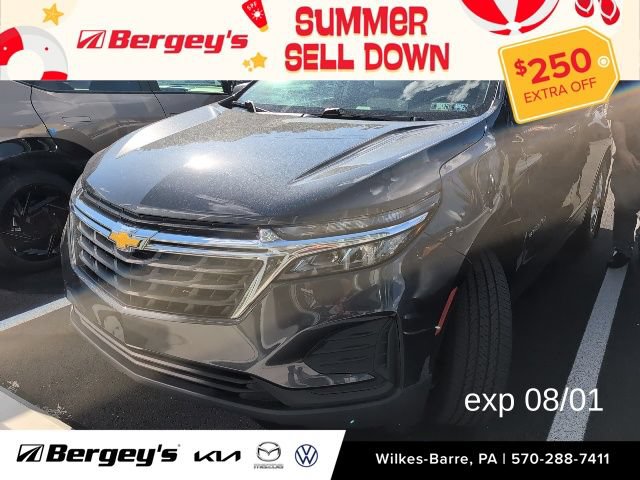 Used 2022 Chevrolet Equinox LS w/ LS Convenience Package AWD/4WD image 1