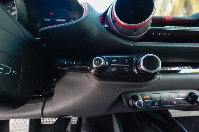 Used 2018 Ferrari 812 Superfast RWD image 63
