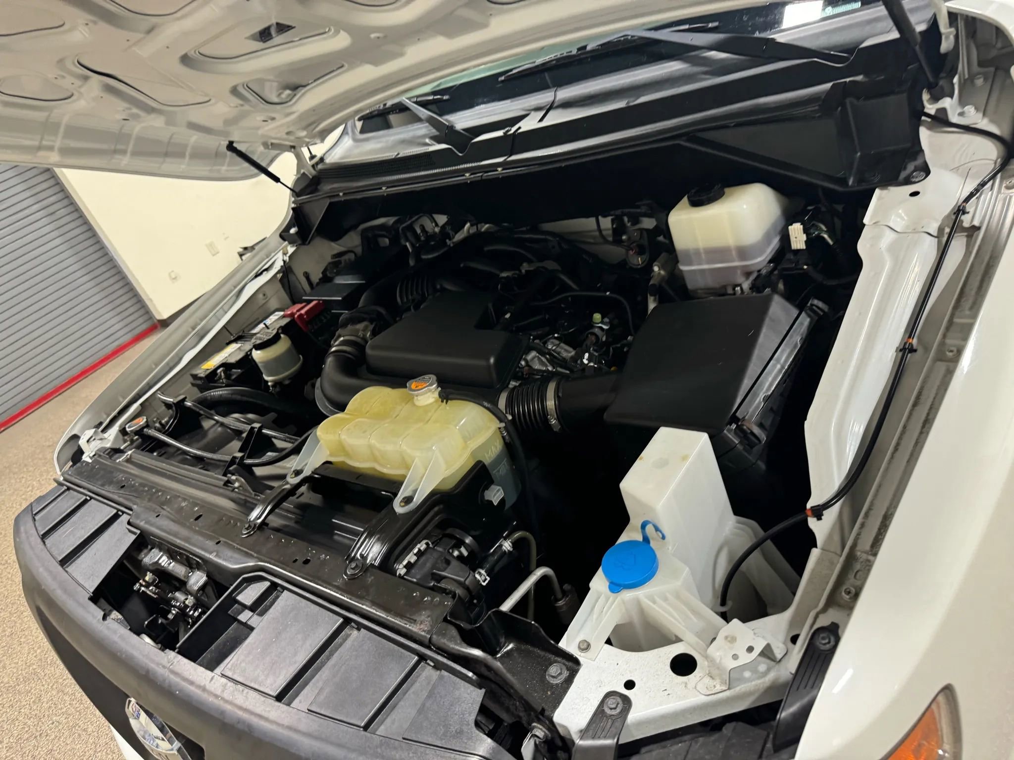 Used 2018 Nissan NV 3500 S image 60