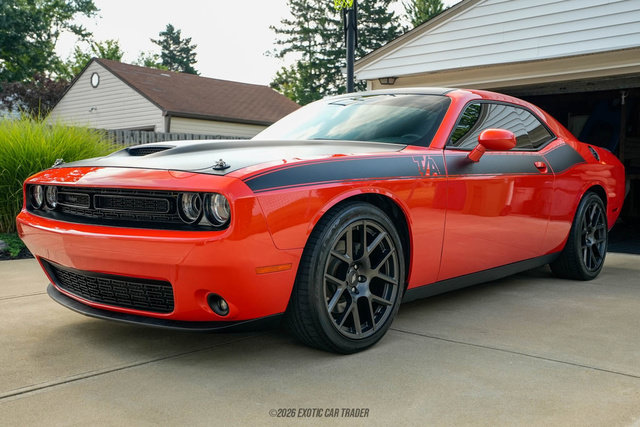 Used 2017 Dodge Challenger R/T w/ Quick Order Package 22P T/A RWD image 14