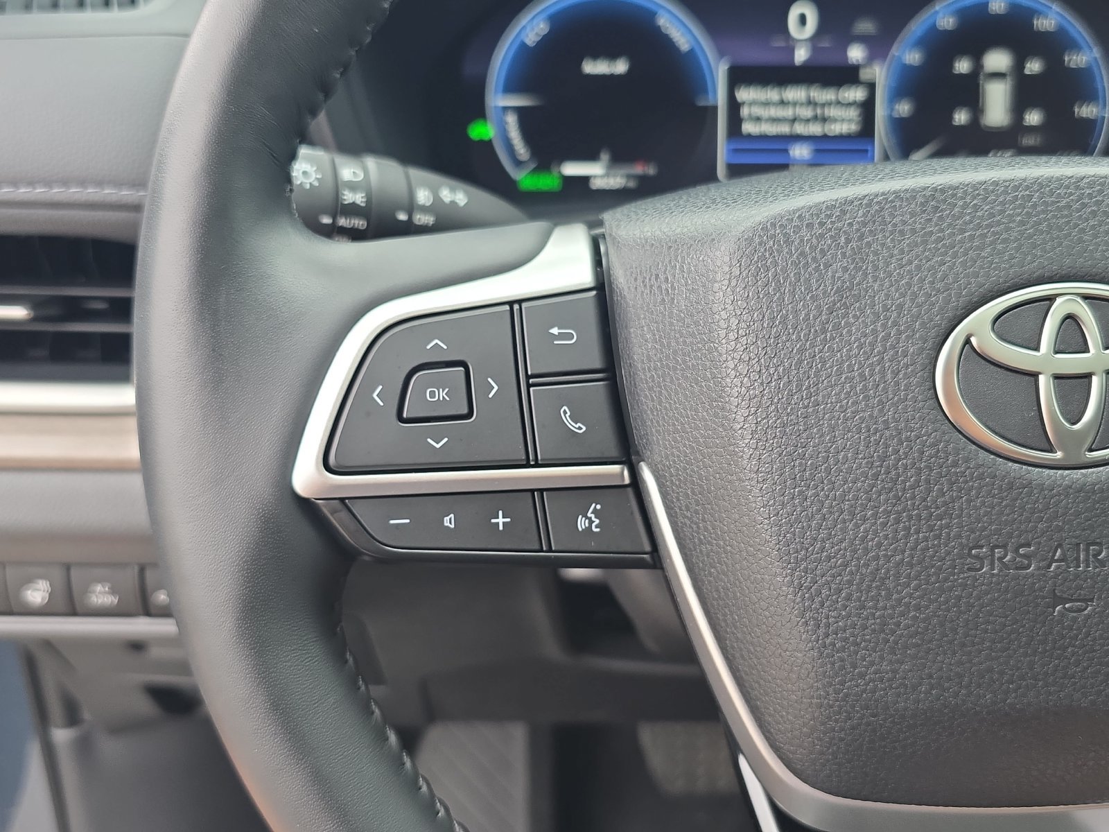 Used 2025 Toyota Grand Highlander AWD Hybrid image 14
