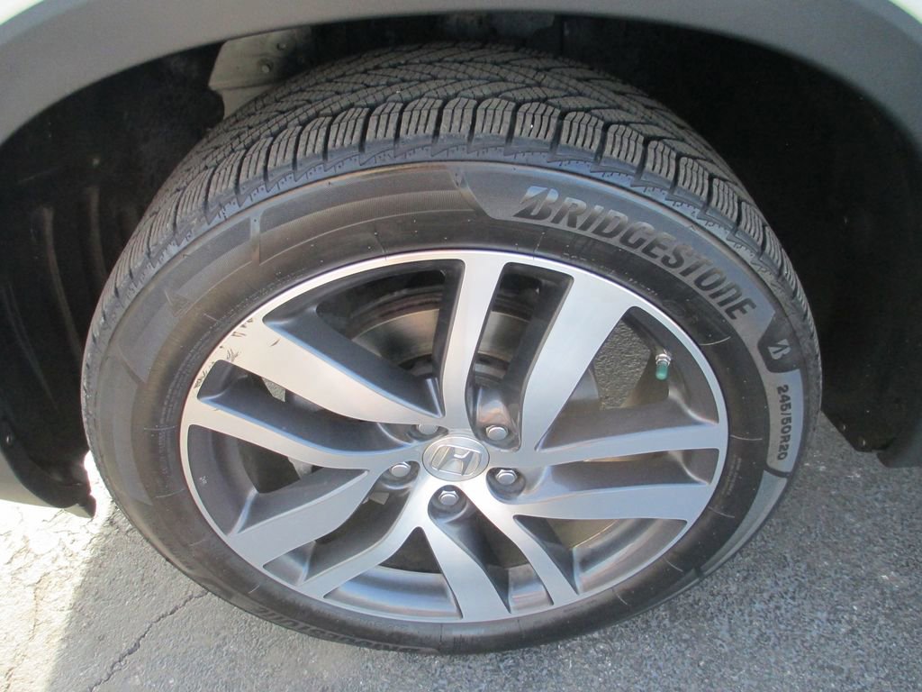 Used 2017 Honda Pilot Elite image 14