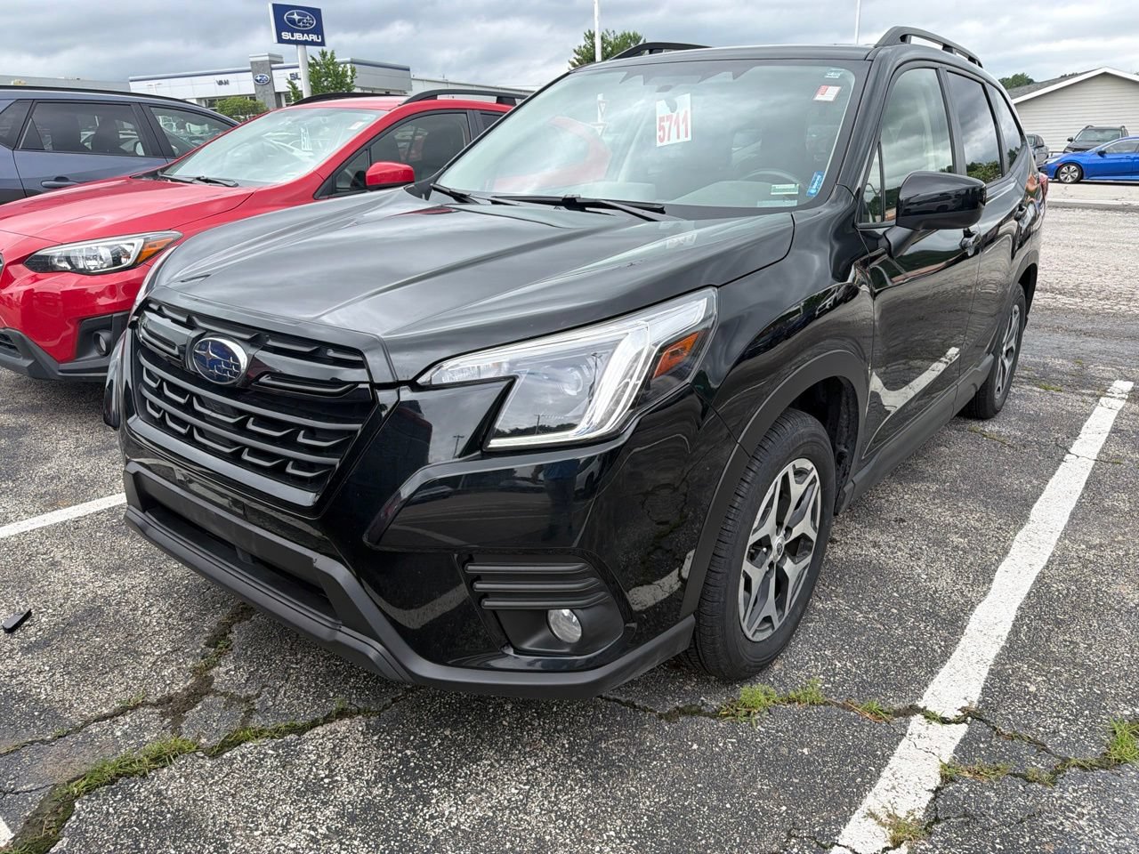 Used 2023 Subaru Forester Premium AWD/4WD image 2