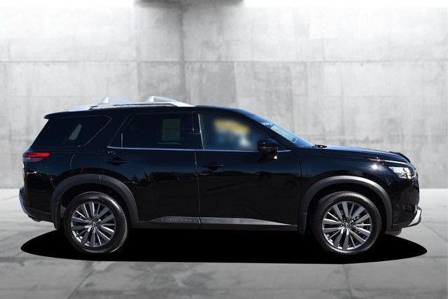 Certified 2025 Nissan Pathfinder SL w/ SL Premium Package image 5