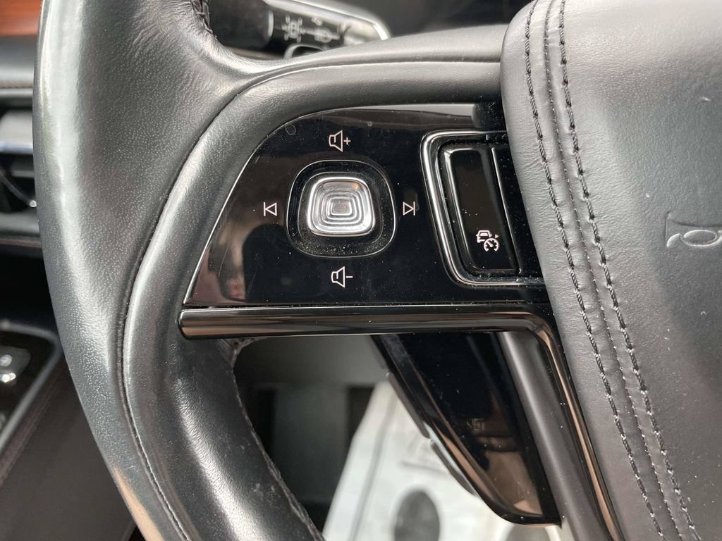 Used 2022 Lincoln Aviator Reserve w/ Equipment Group 201A AWD/4WD image 26