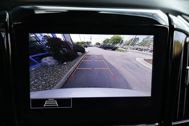 Used 2020 Chevrolet Traverse LT w/ Driver Confidence II Package image 35