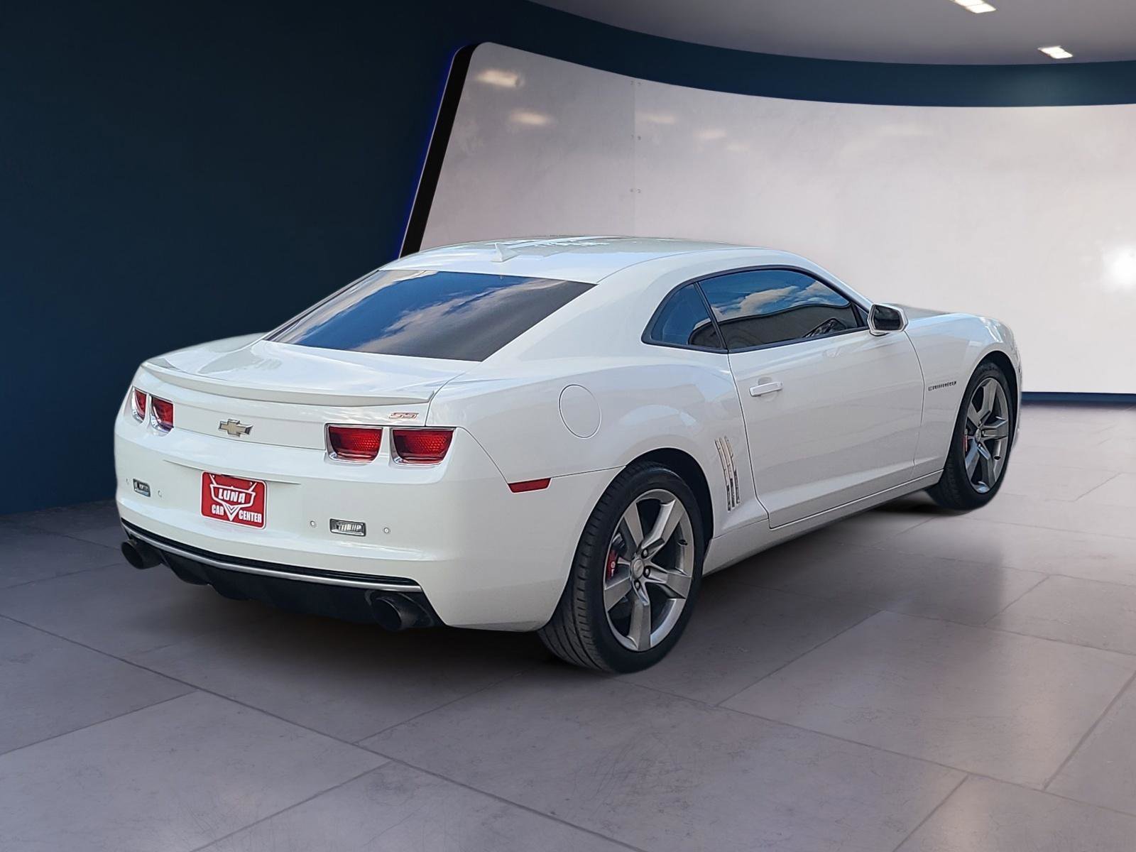 Used 2012 Chevrolet Camaro SS w/ RS Package RWD image 5