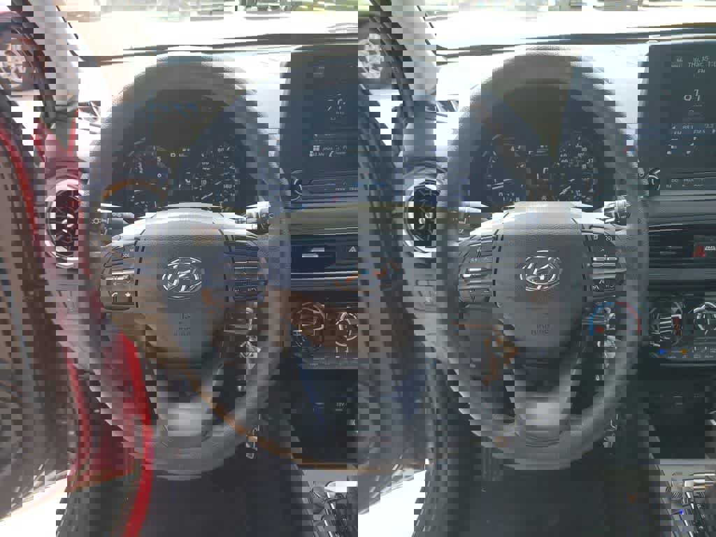 Used 2022 Hyundai Kona SE image 23