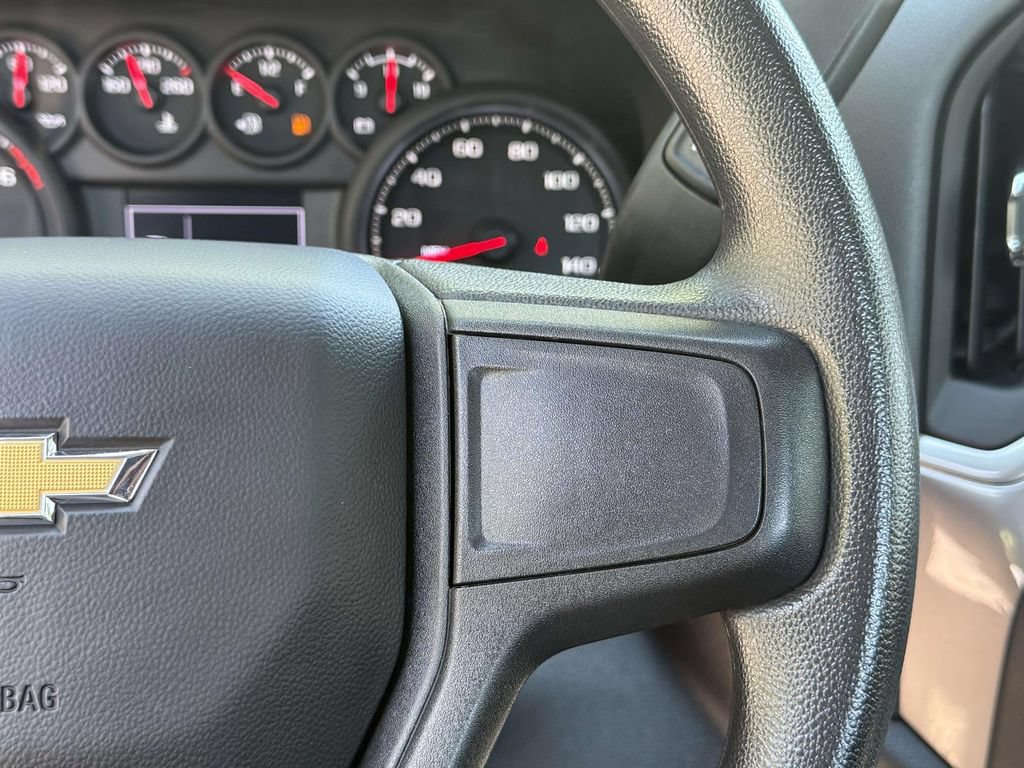 Used 2025 Chevrolet Silverado 1500 W/T RWD image 17