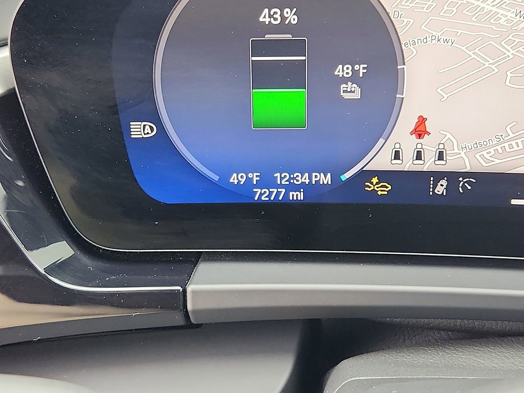 Used 2025 Porsche Macan 4S Electric image 18