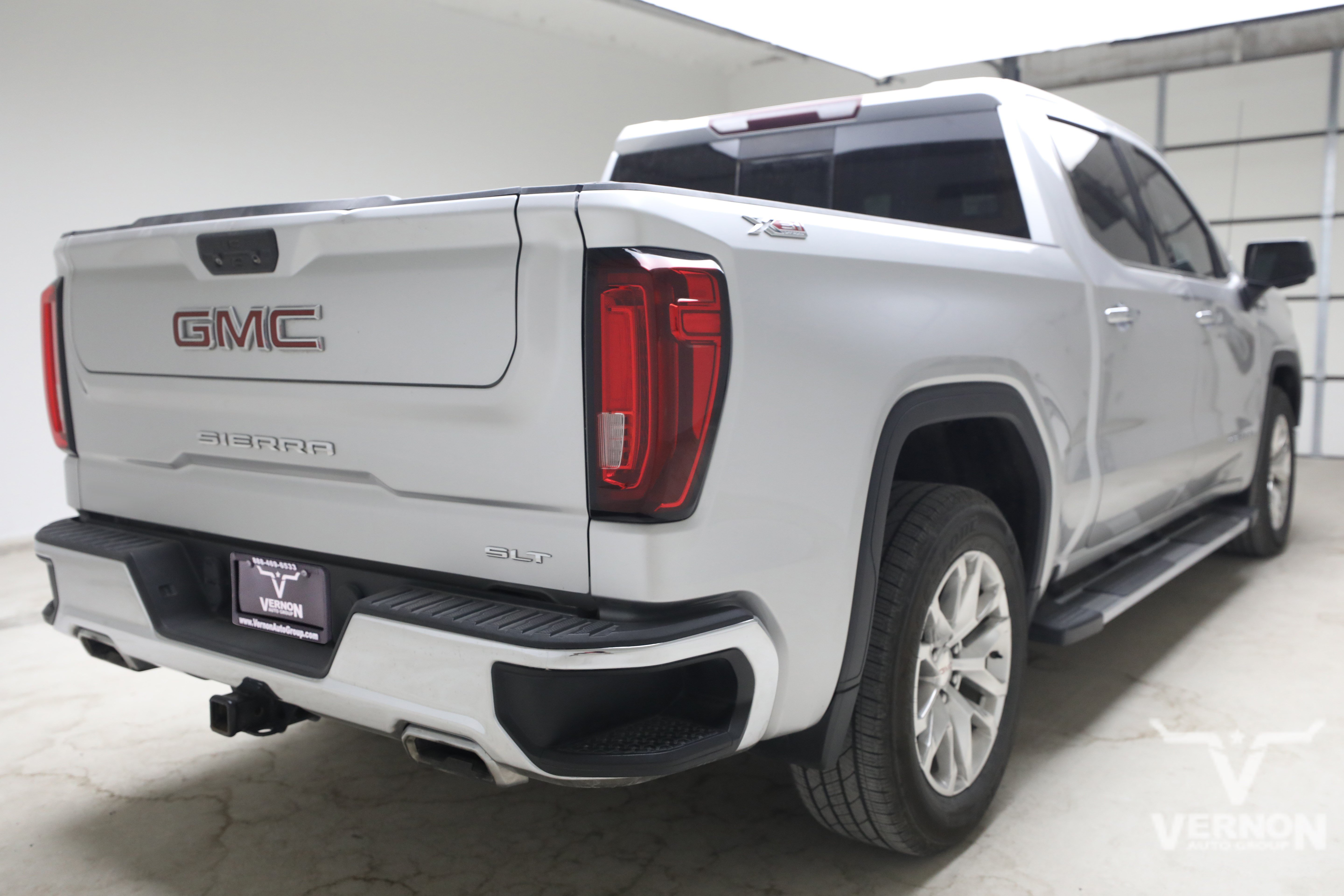 Used 2021 GMC Sierra 1500 SLT AWD/4WD image 4