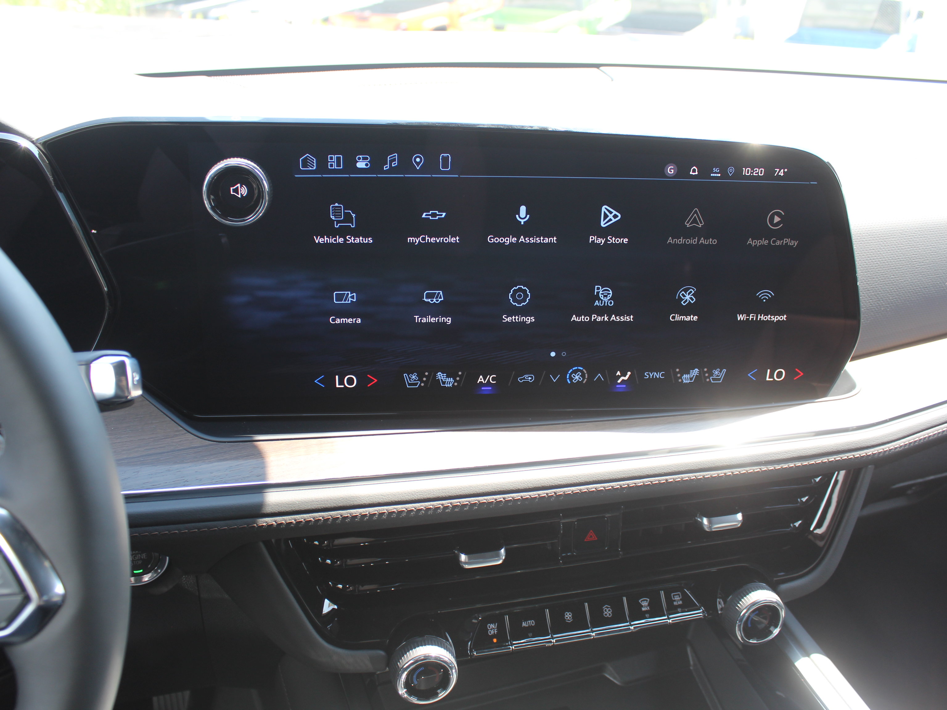 New 2026 Chevrolet Suburban High Country AWD/4WD image 14