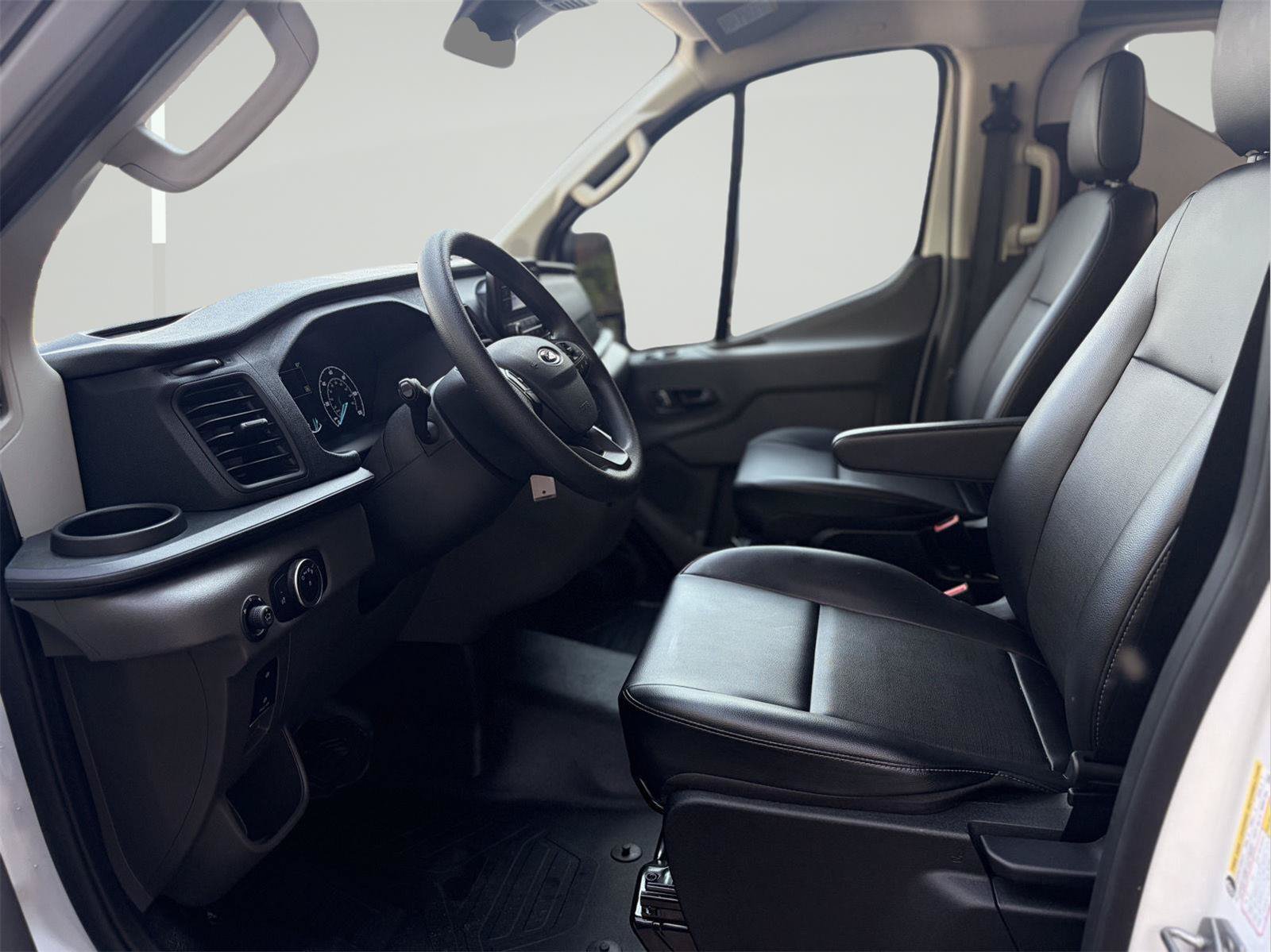 Used 2025 Ford Transit 150 Low Roof w/ Load Area Protection Package RWD image 21
