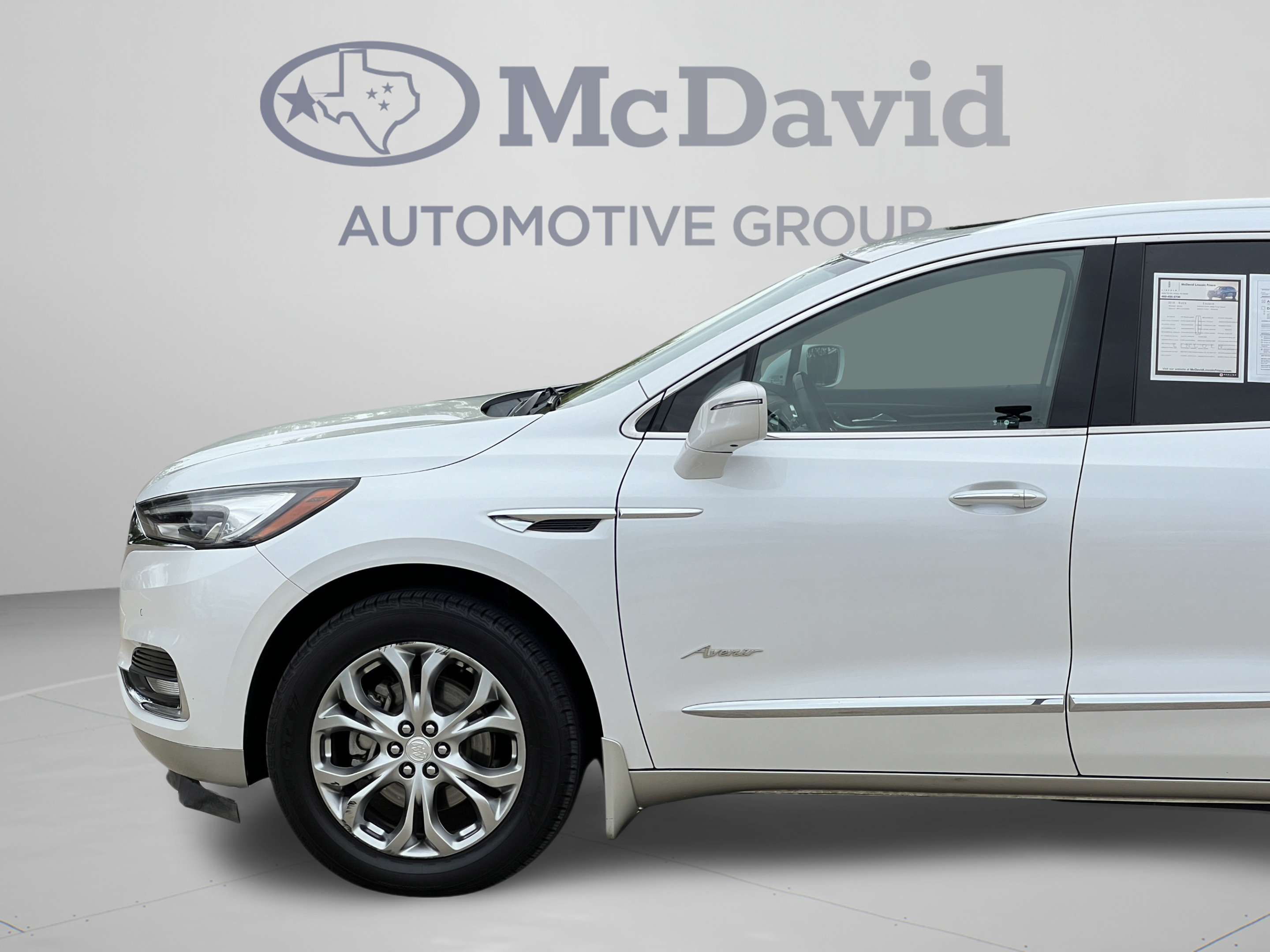 Used 2018 Buick Enclave Avenir w/ Avenir Technology Package AWD/4WD image 34
