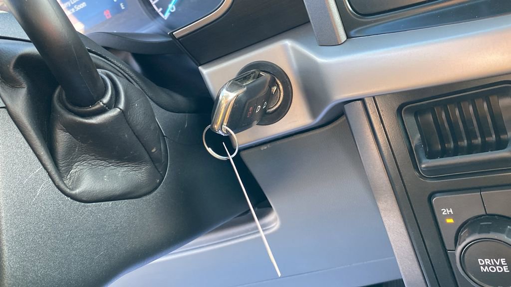 Used 2023 Ford F150 XLT image 27