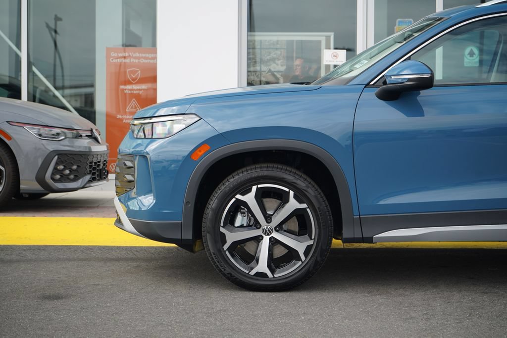 New 2026 Volkswagen Tiguan SE AWD/4WD image 2