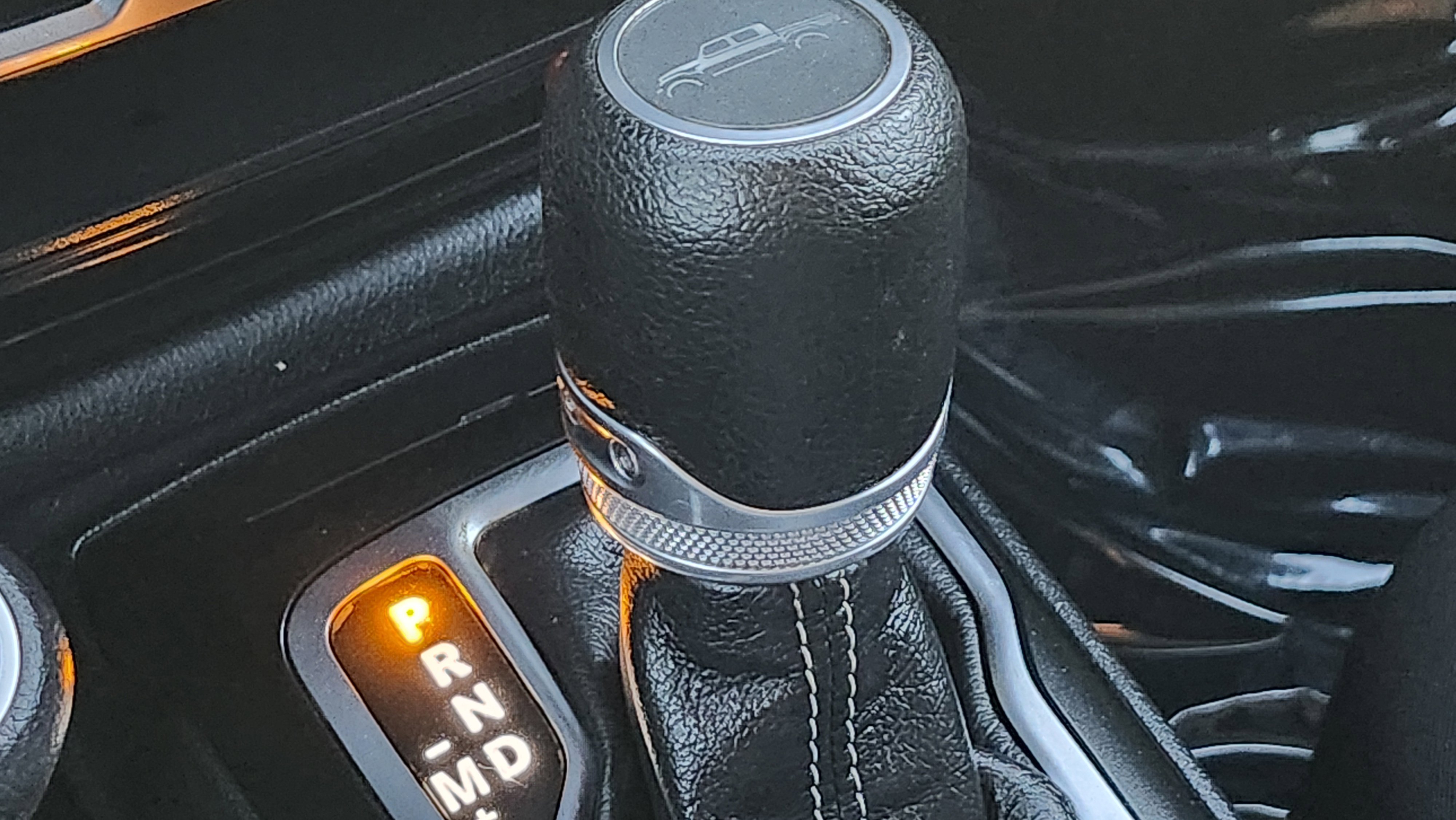 Used 2023 Jeep Gladiator Overland w/ Cold Weather Group image 28