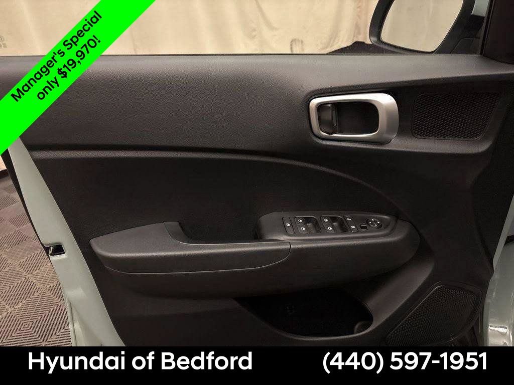 Certified 2026 Hyundai Venue SE FWD image 10