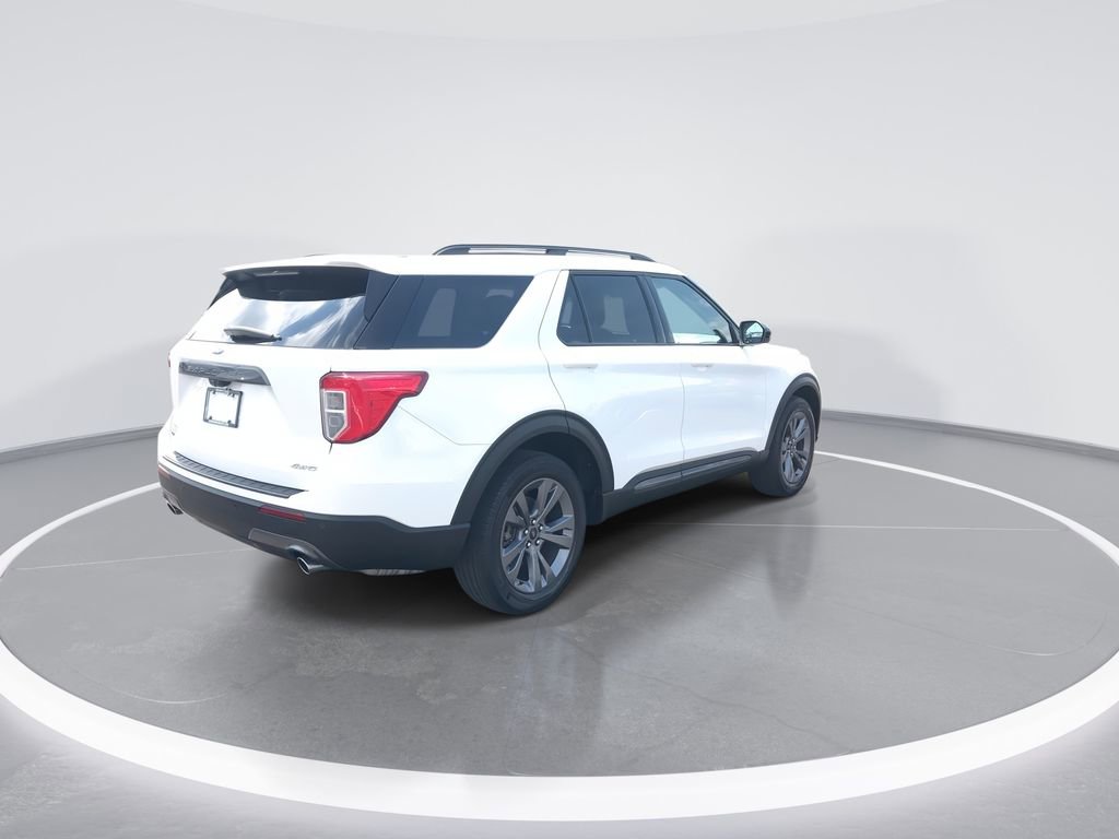 Used 2022 Ford Explorer XLT w/ Equipment Group 202A AWD/4WD image 8