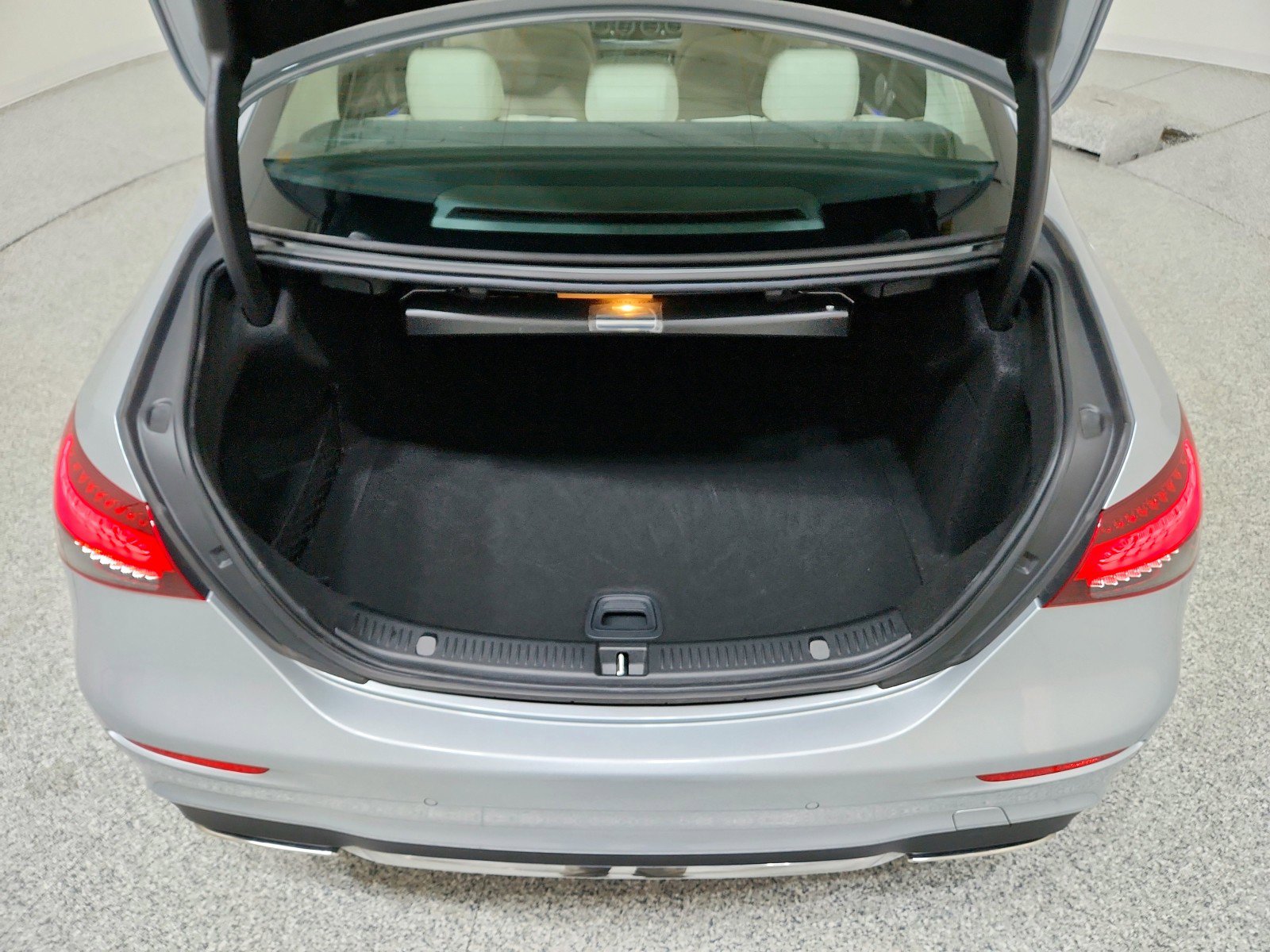 Certified 2022 Mercedes-Benz E 350 Sedan image 23