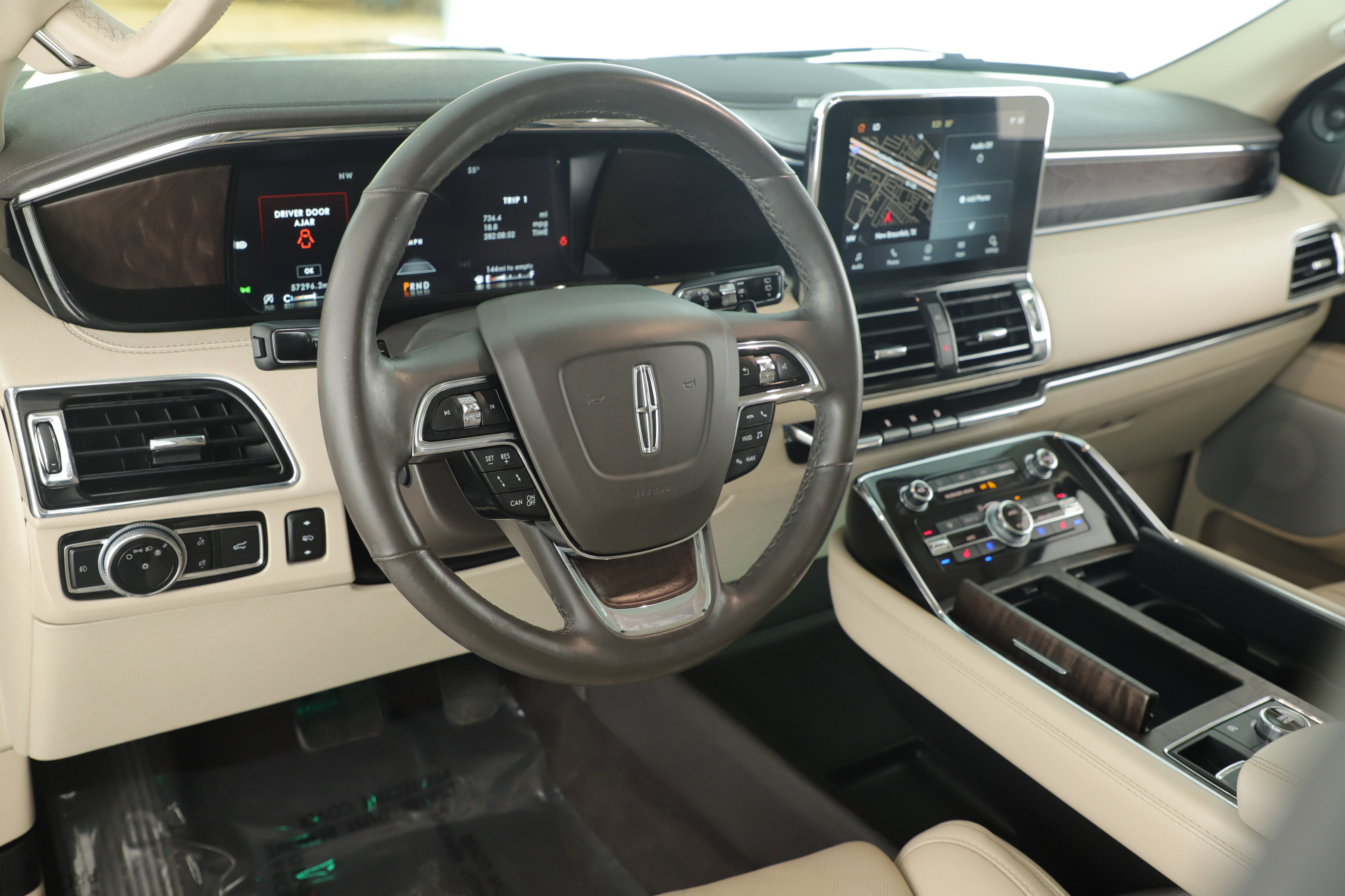 Certified 2021 Lincoln Navigator Reserve w/ Luxury Package image 13