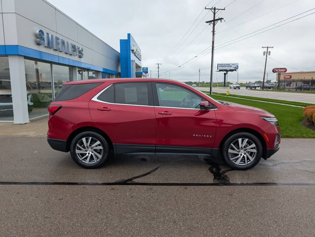 Used 2023 Chevrolet Equinox LT FWD image 2