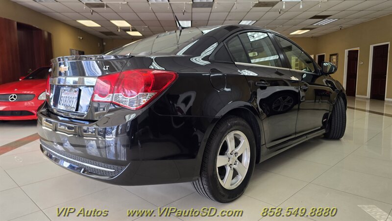 Used 2012 Chevrolet Cruze LT w/ RS Package FWD image 4