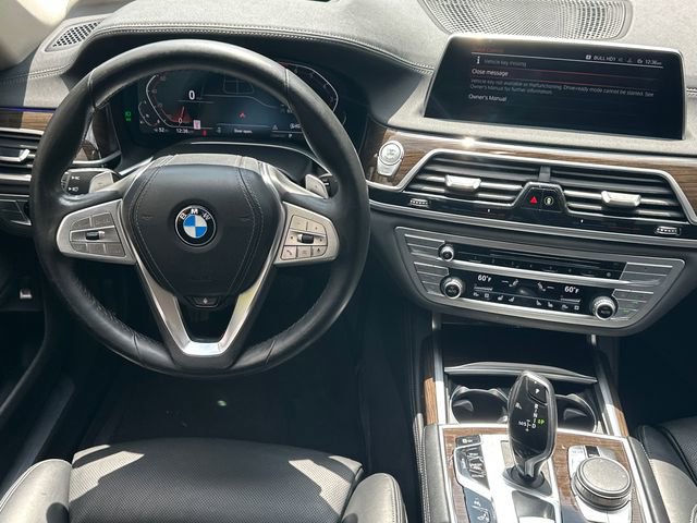 Used 2020 BMW 740i w/ Premium Package RWD image 23
