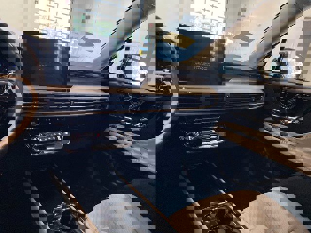 New 2025 Lincoln Corsair Reserve w/ Jet Appearance Package image 12