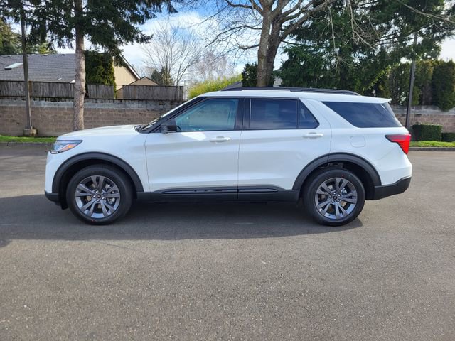 New 2026 Ford Explorer Active w/ Active Comfort Package image 2