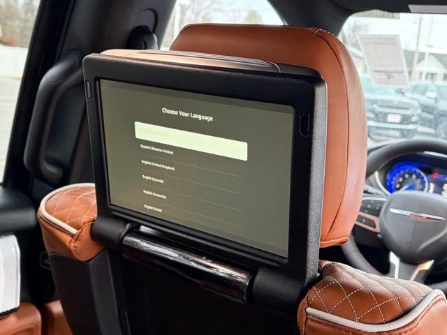 New 2026 Chrysler Pacifica Pinnacle AWD/4WD image 36