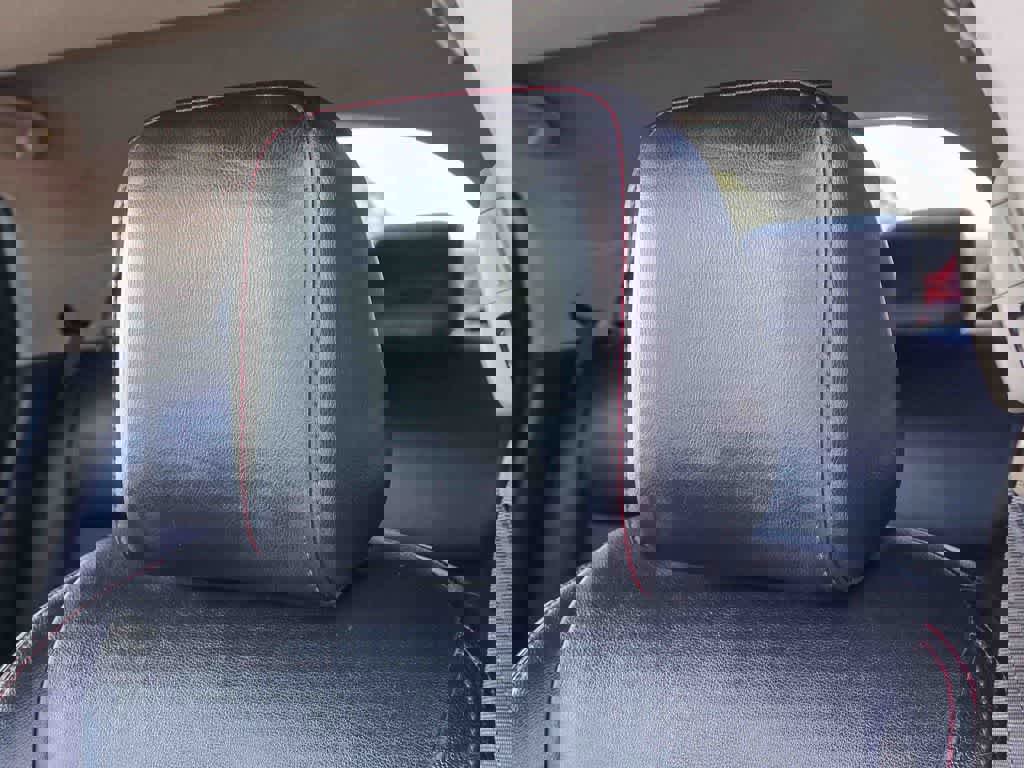 Used 2011 Nissan Juke SL image 22