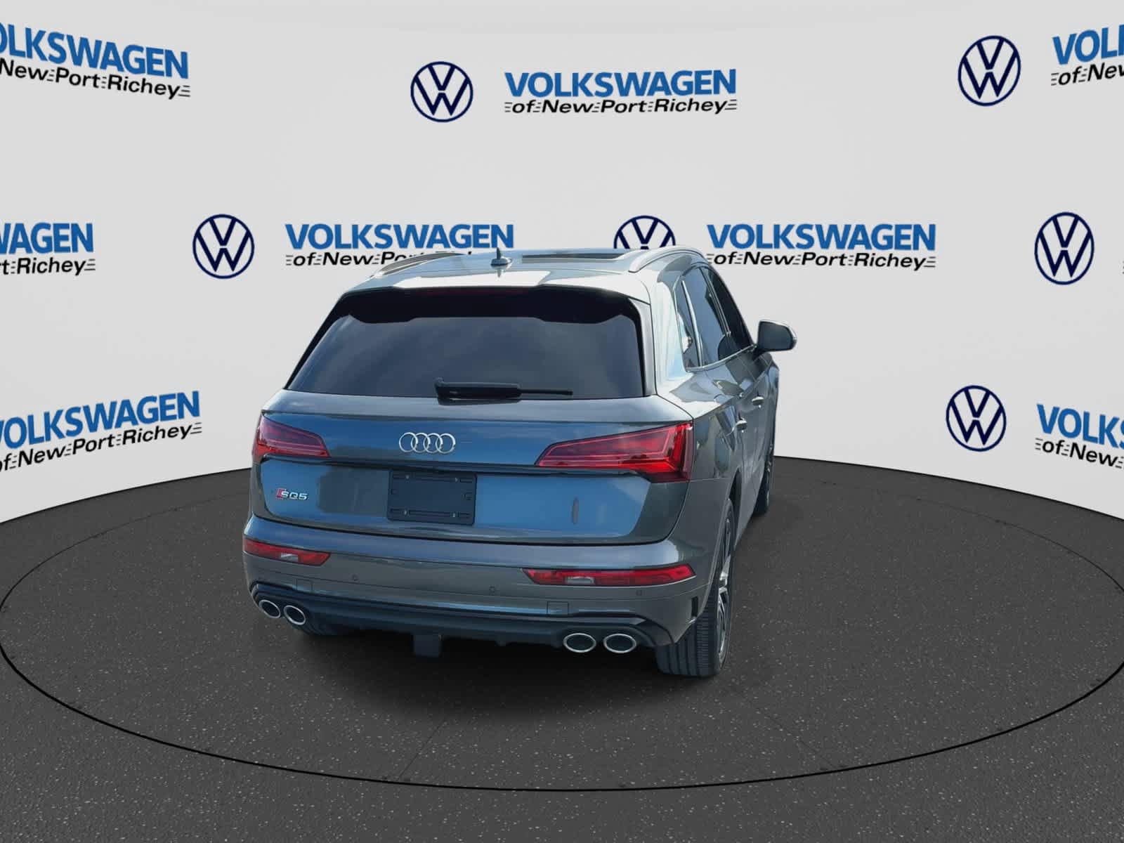 Used 2023 Audi SQ5 Premium Plus w/ Premium Plus Package AWD/4WD image 9