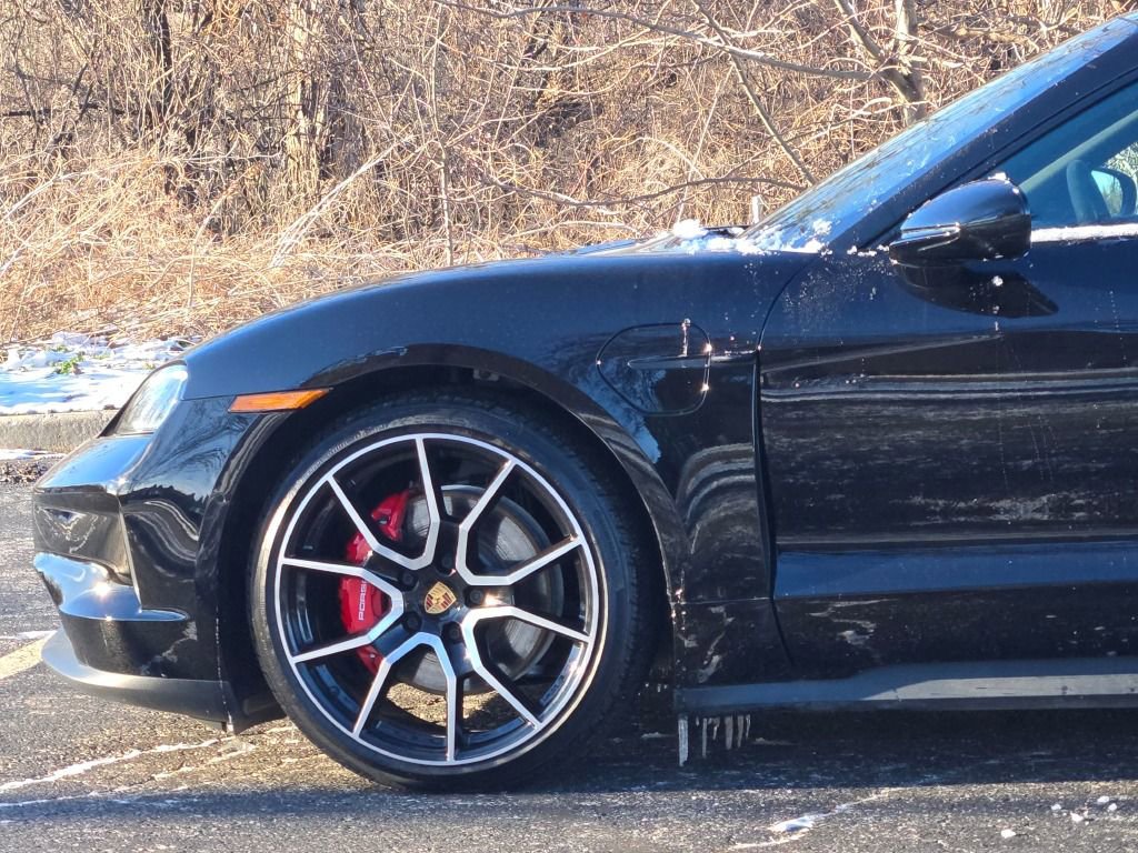 Certified 2025 Porsche Taycan 4S image 11