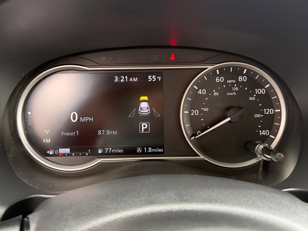 Used 2019 Nissan Kicks SR w/ SR Premium Package image 39