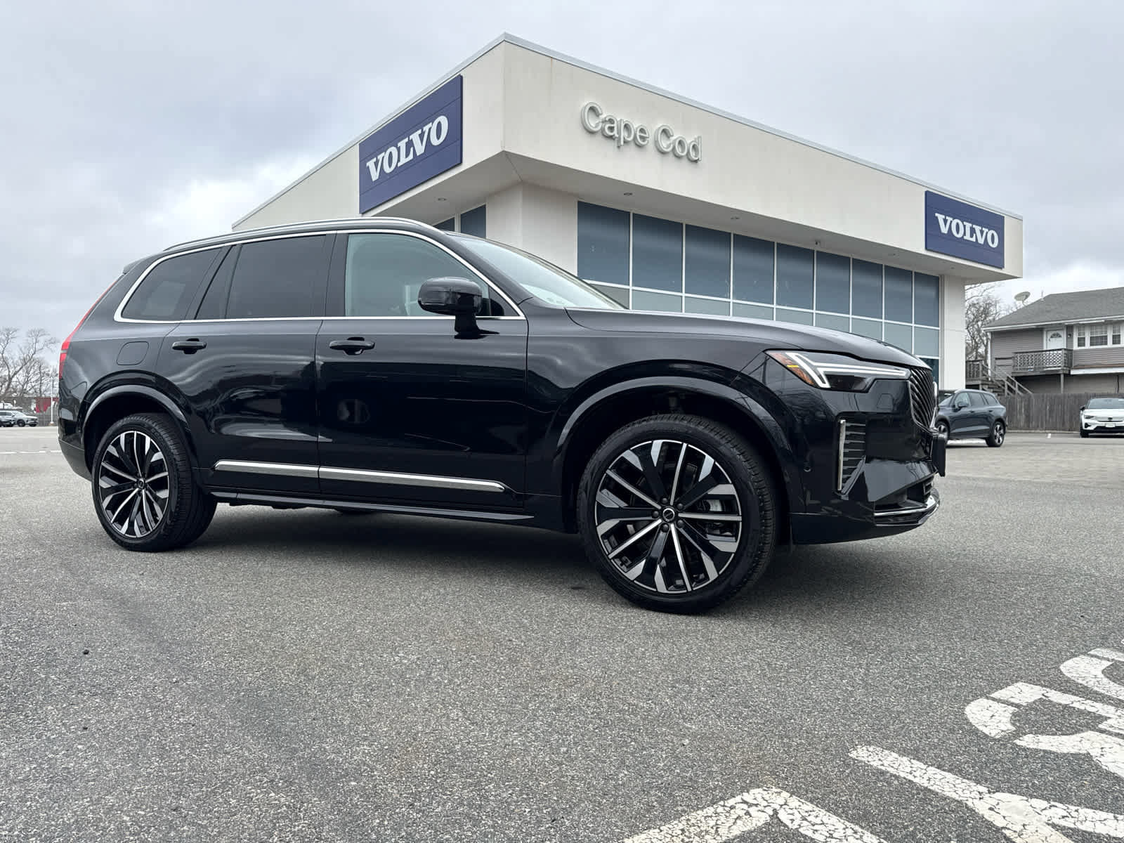 Used 2026 Volvo XC90 B6 Plus image 2