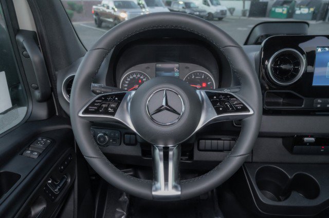 New 2026 Mercedes-Benz Sprinter 2500 image 18