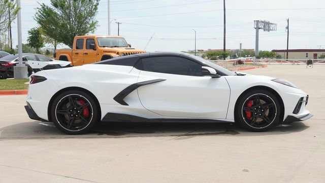 Used 2021 Chevrolet Corvette Stingray Convertible w/ Z51 Performance Package RWD image 10