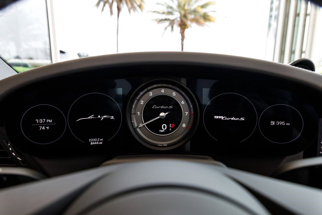 Used 2021 Porsche 911 Turbo image 40