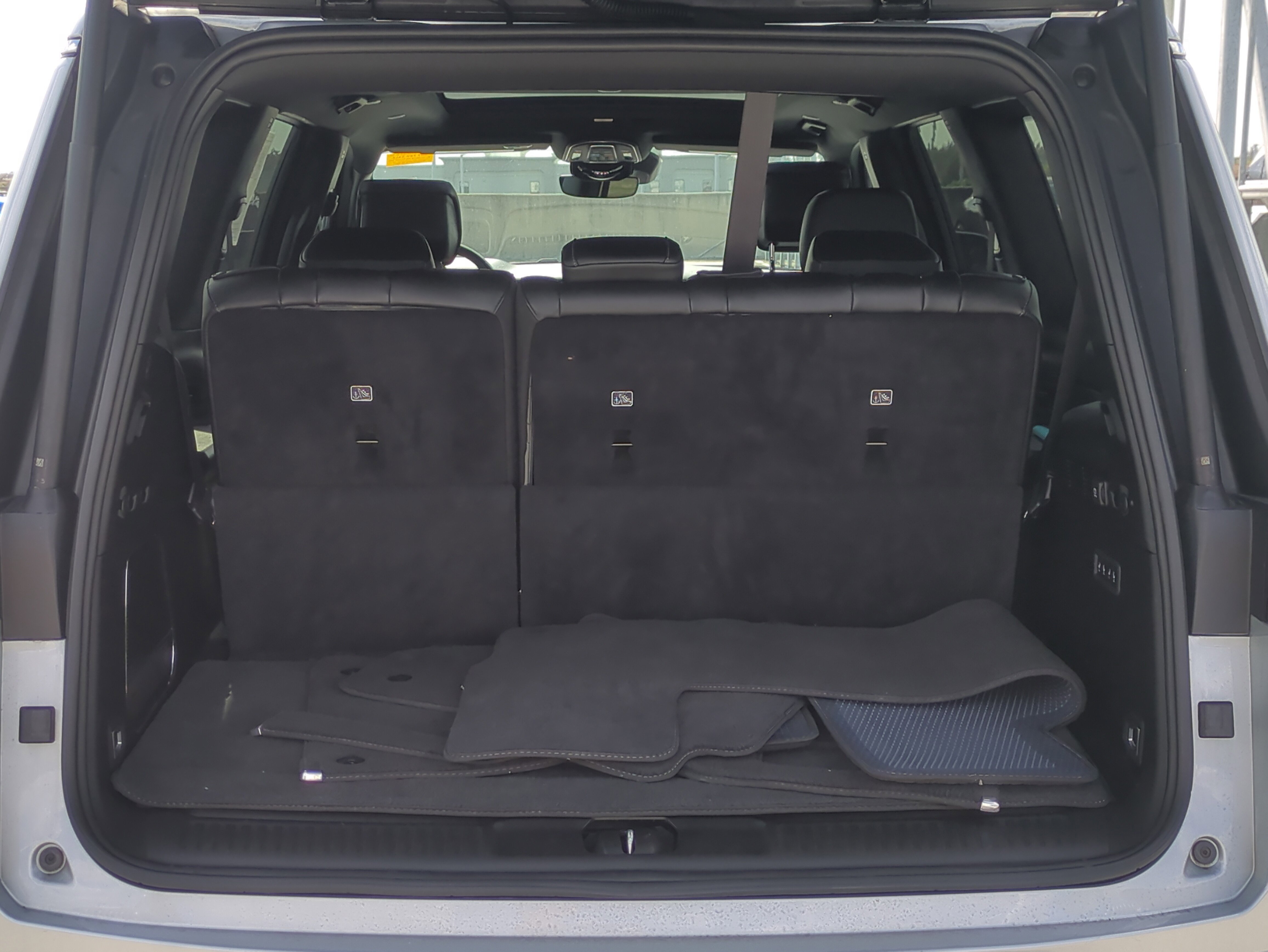 Used 2022 Jeep Wagoneer Series III w/ Premium Group I image 13