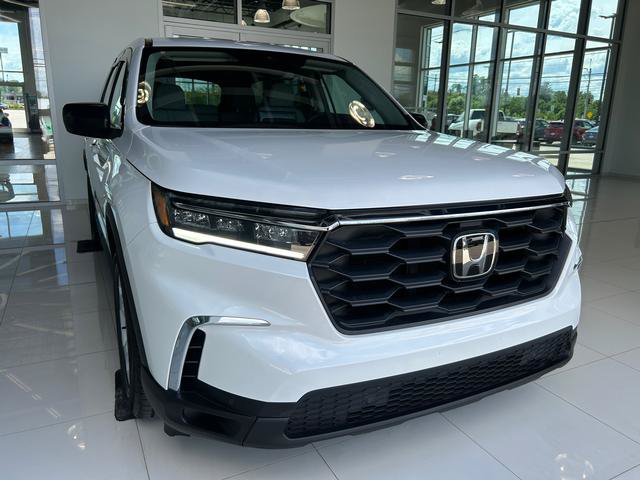Used 2023 Honda Pilot LX image 5