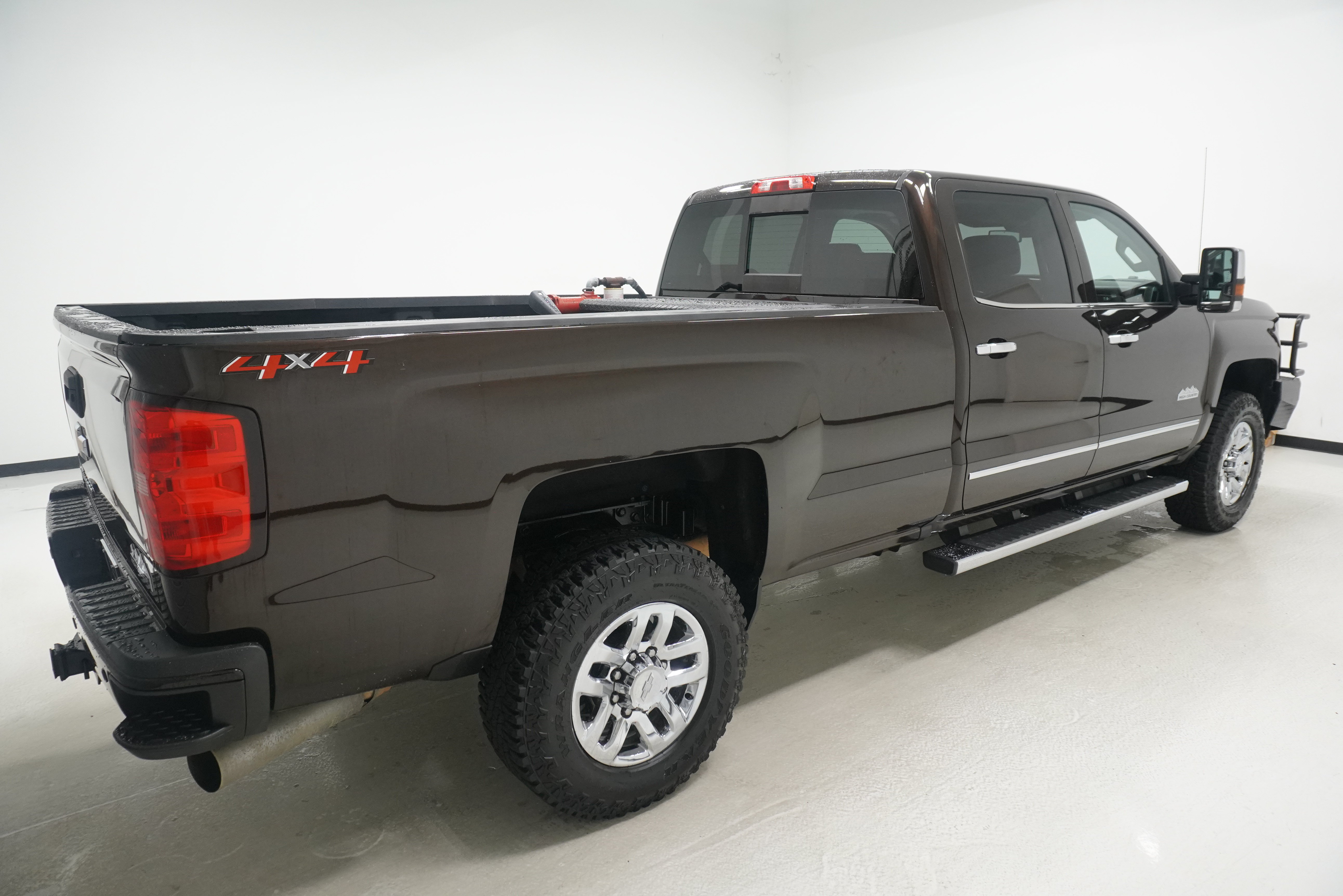 Used 2018 Chevrolet Silverado 3500 High Country w/ Duramax Plus Package AWD/4WD image 4