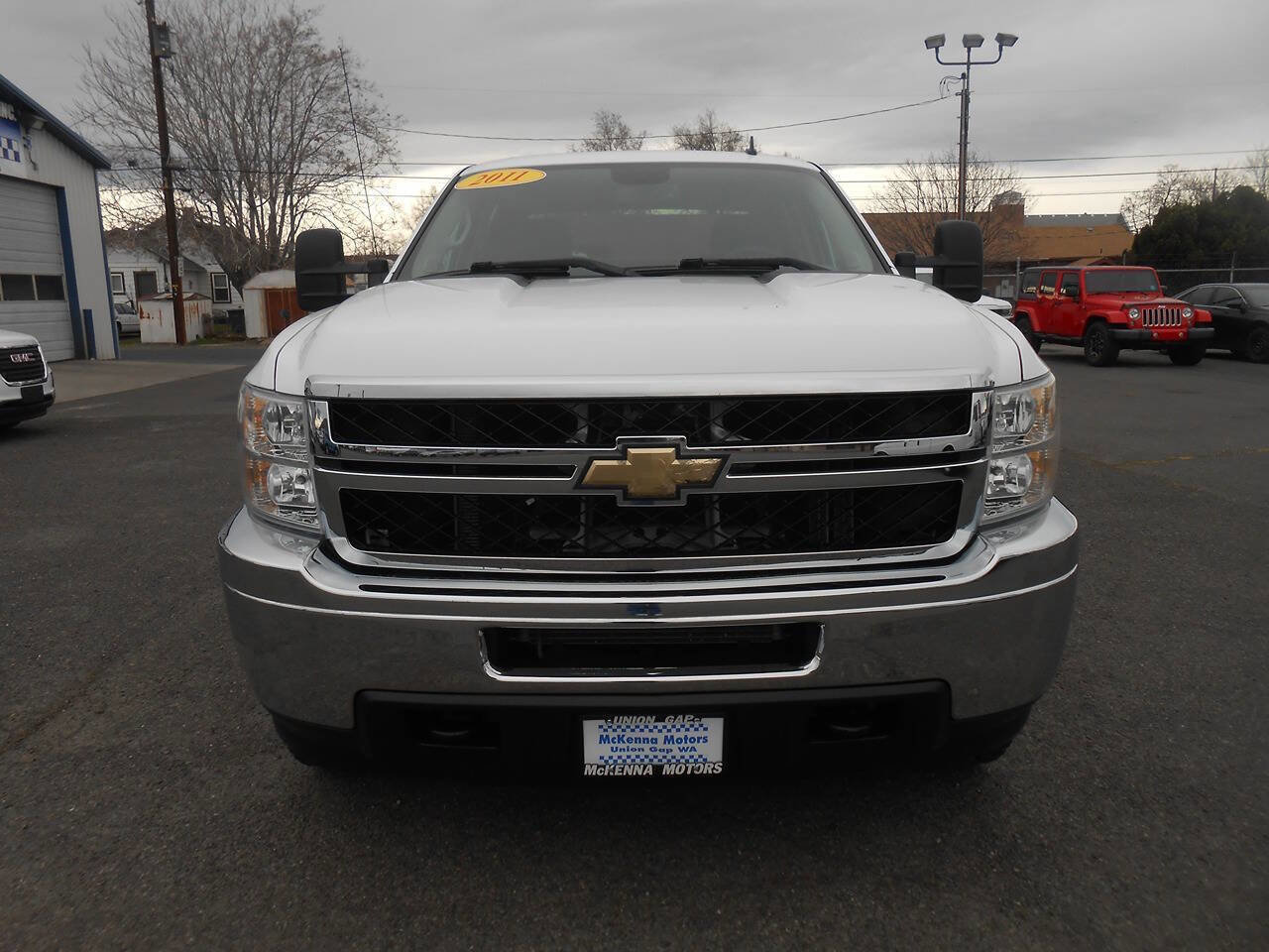 Used 2011 Chevrolet Silverado 3500 LT AWD/4WD image 4